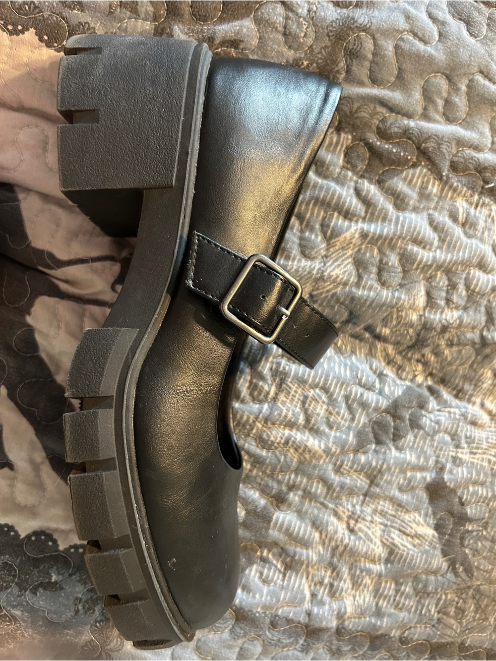 Mary Jane Lugged Platform Shoes - Picture 4 of 4
